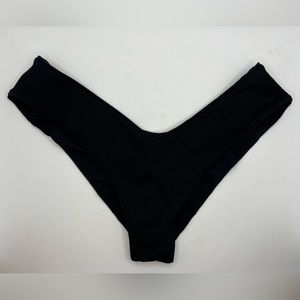 Small. Black. Billabong.